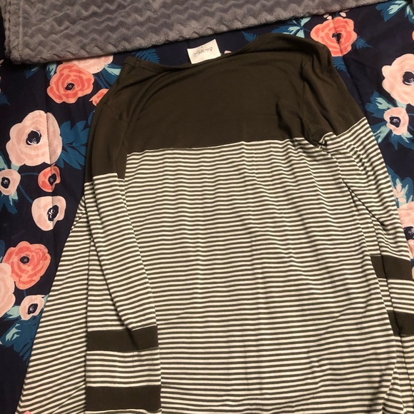 Ella Mara shirt - Picture 2 of 2